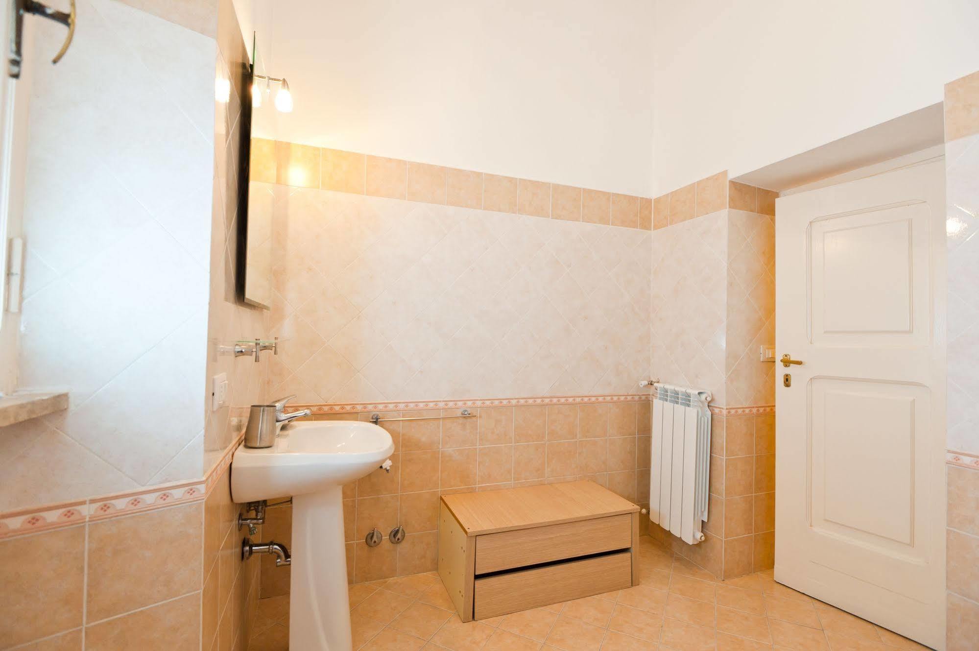 Rome Services Porta Castello Zewnętrze zdjęcie