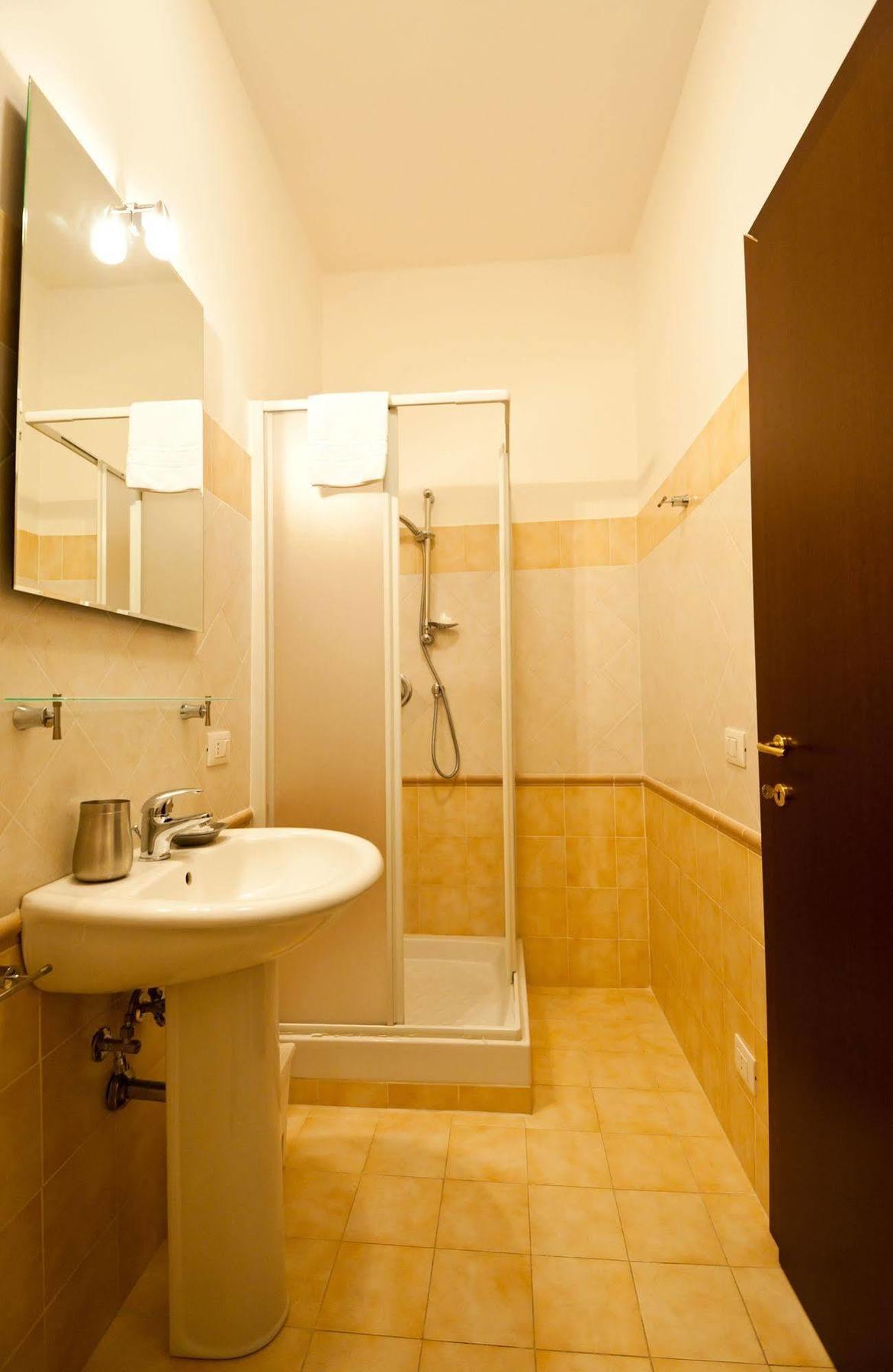 Rome Services Porta Castello Zewnętrze zdjęcie