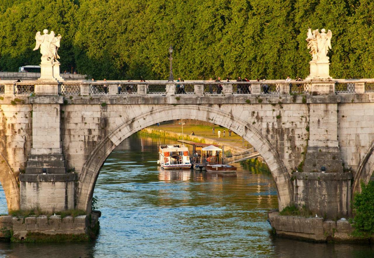 Rome Services Porta Castello Zewnętrze zdjęcie